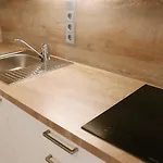 아파트 Helles Fuer 1-2 Pers. Mit Parkplatz Und Wifi *