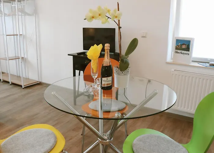 Helles Fuer 1-2 Pers. Mit Parkplatz Und Wifi * Kraiburg am Inn