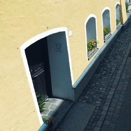 Helles Fuer 1-2 Pers. Mit Parkplatz Und Wifi * Kraiburg am Inn
